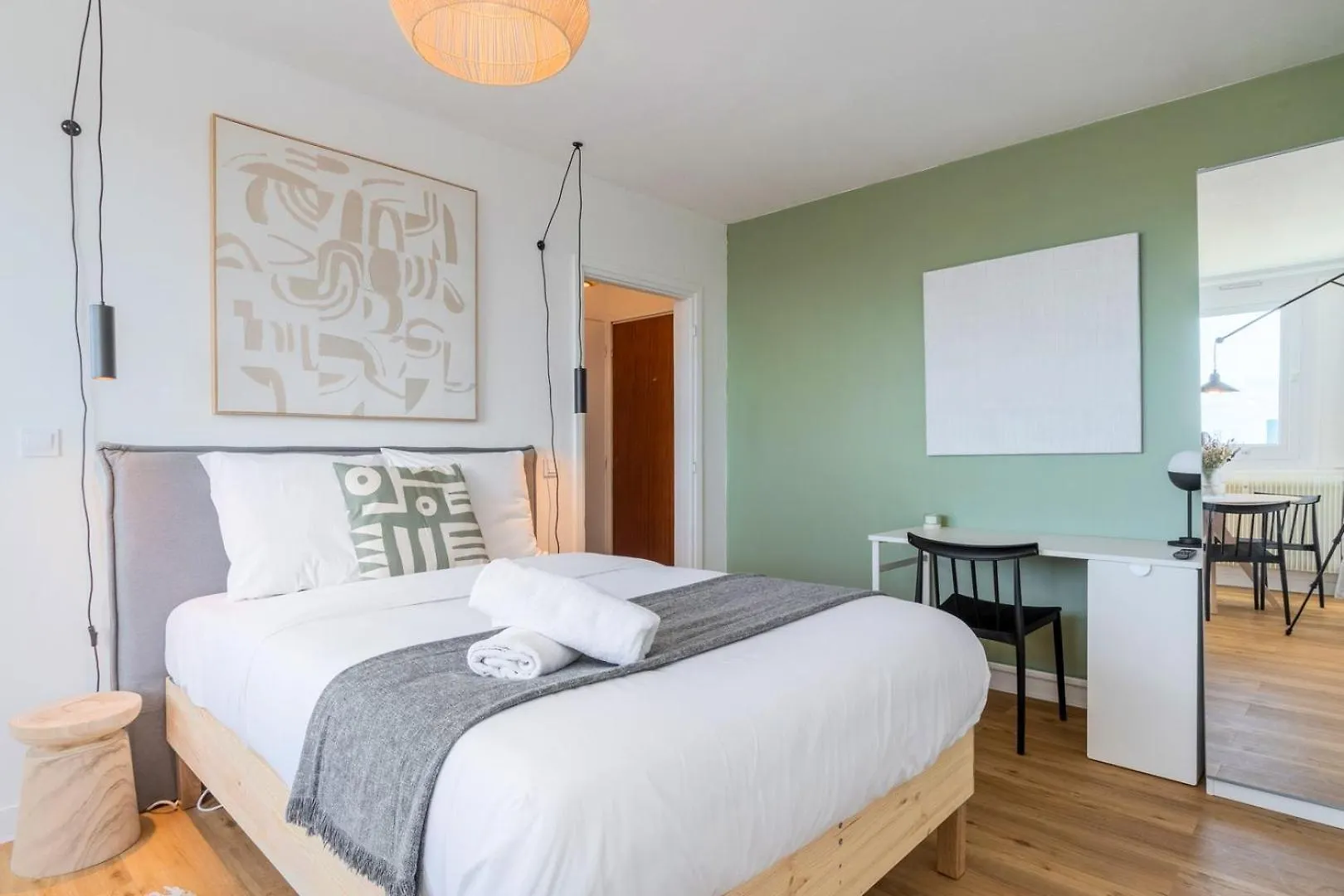 Lille Hellemmes - Nice Studio With Parking !