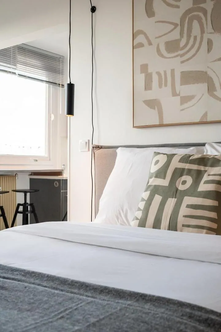 Lille Hellemmes - Nice Studio With Parking ! 0*,