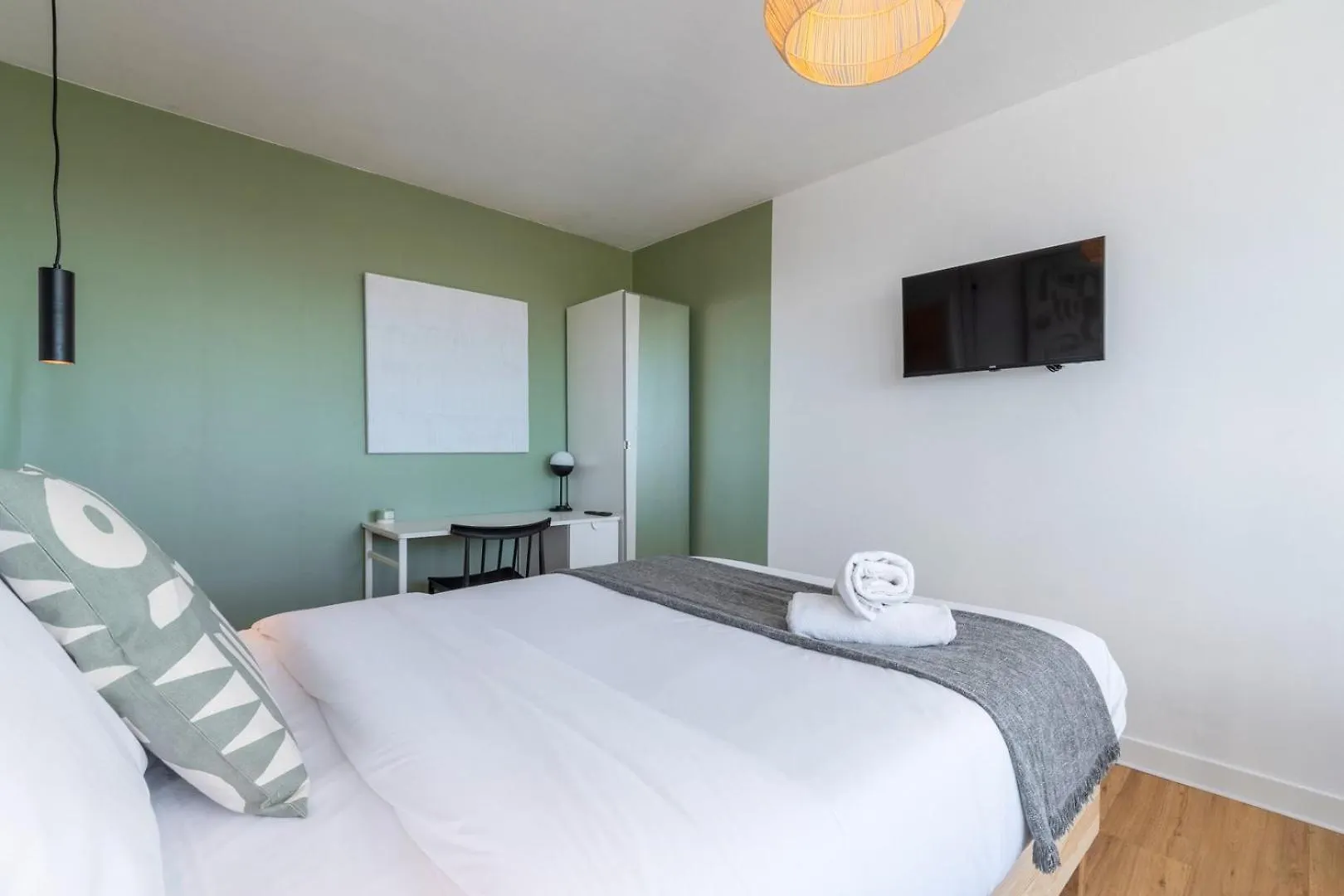 Daire Lille Hellemmes - Nice Studio With Parking !