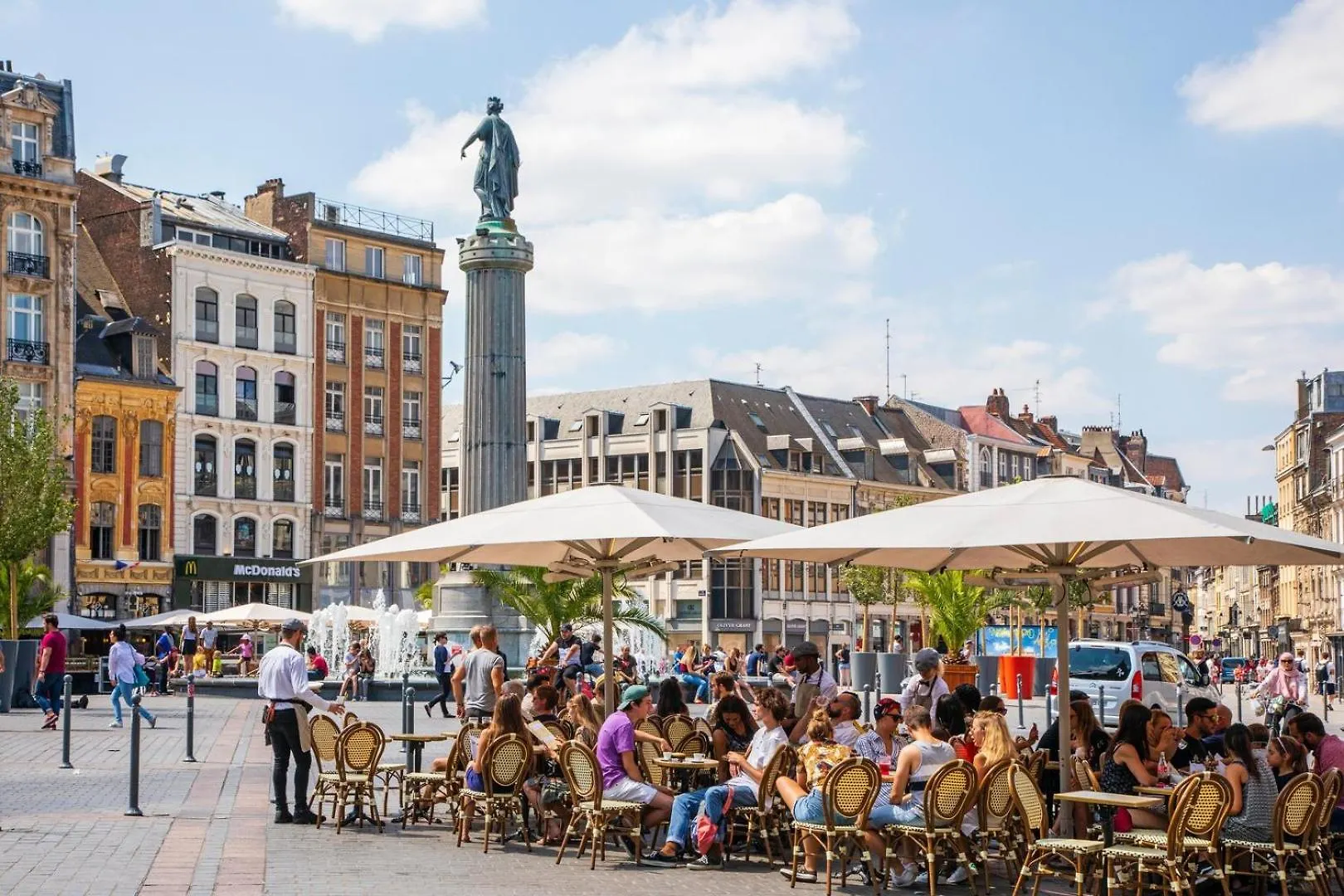 Lille Hellemmes - Nice Studio With Parking ! 0*,  Fransa